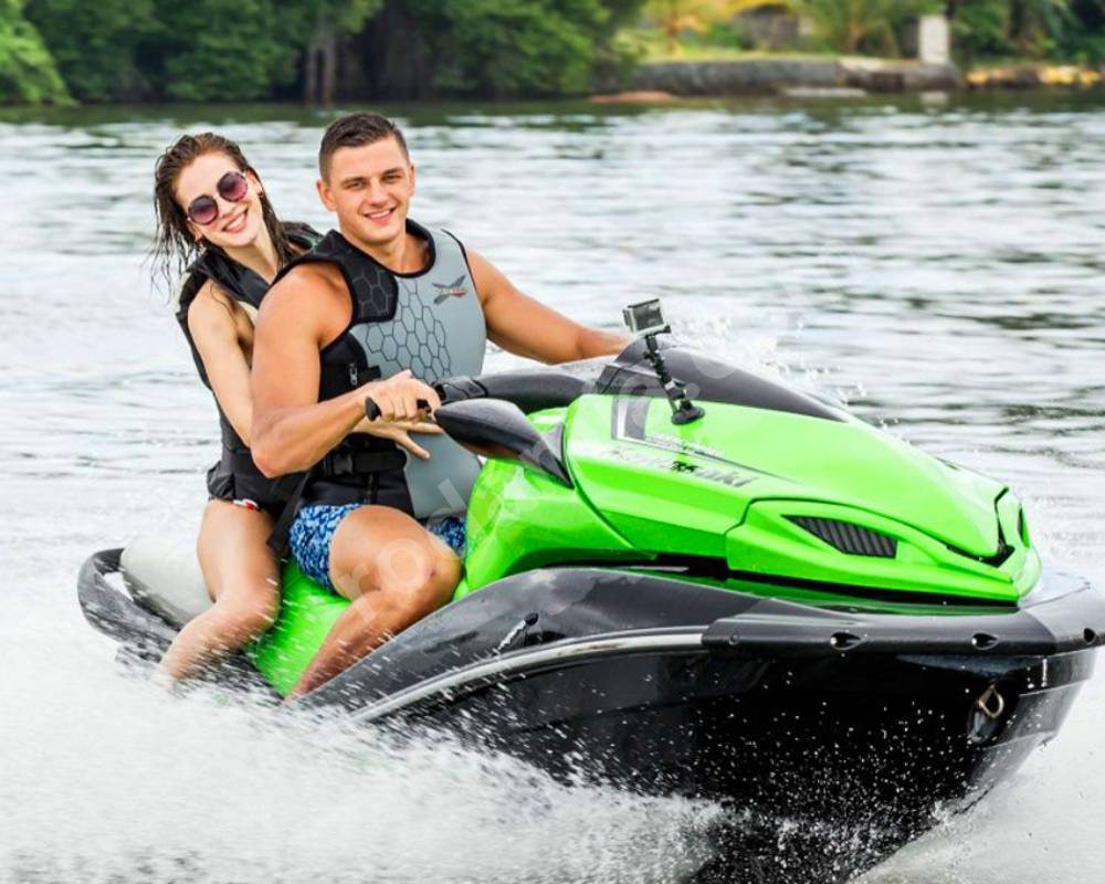 Top Water Adventures For Couples