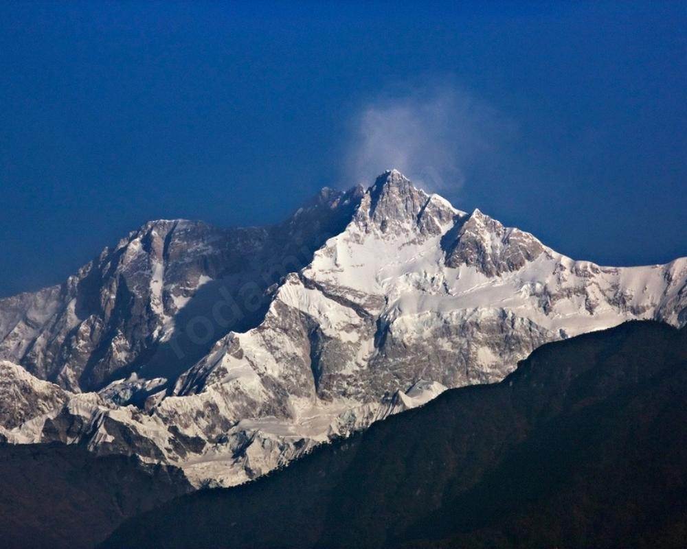 Kangchenjunga (8,586 meters)